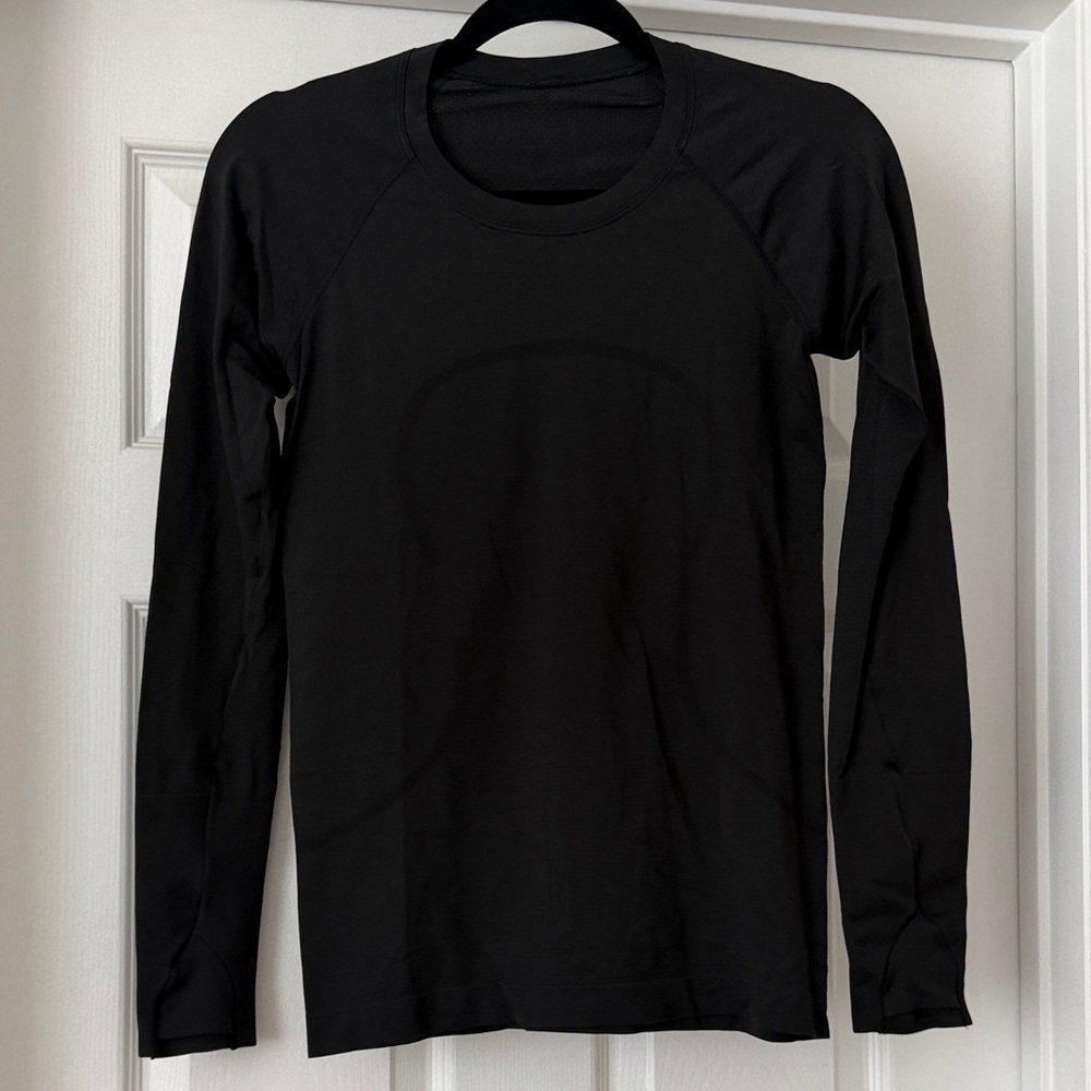 lululemon athletica Black Long-Sleeve Crew